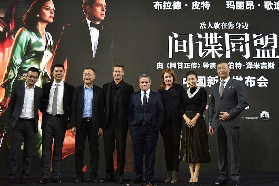 30 ноября в китайский прокат выходит новый фильм «Союзники» (Allied) с участием голливудской суперзвезды Брэда Питта и обладательницы премии «Оскар» за лучшую женскую роль Марион Котийяр.