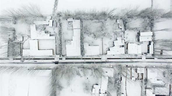 Первый снег на юге Синьцзяна 