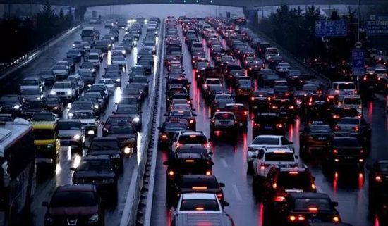 Топ-10 китайских городов с самым худшим автомобильным движением 