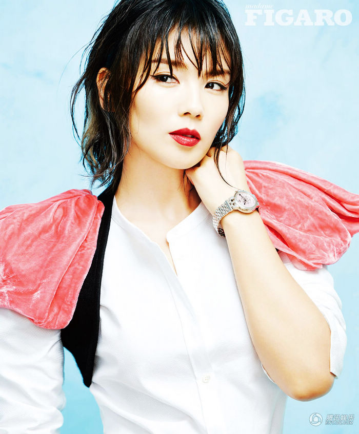 Телезвезда Лю Тао на обложке модного журнала