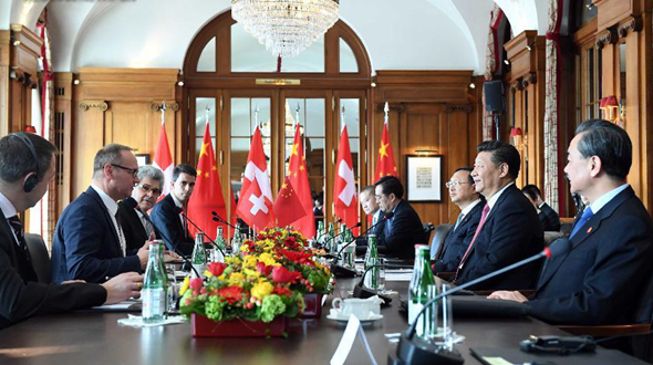 Си Цзиньпин встретился с президентом Национального совета Швейцарии Ю.Шталем и президентом Совета кантонов И.Бишофбергером