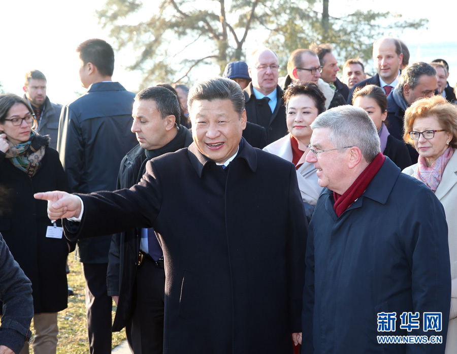 Председатель КНР Си Цзиньпин в среду встретился с президентом Международного олимпийского комитета /МОК/ Томасом Бахом.