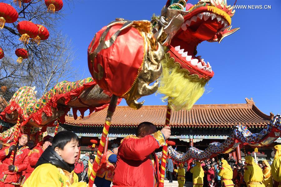 28 января, в первый день нового года по китайскому лунному календарю в пекинском парке Бадачу откроется традиционная храмовая ярмарка. 