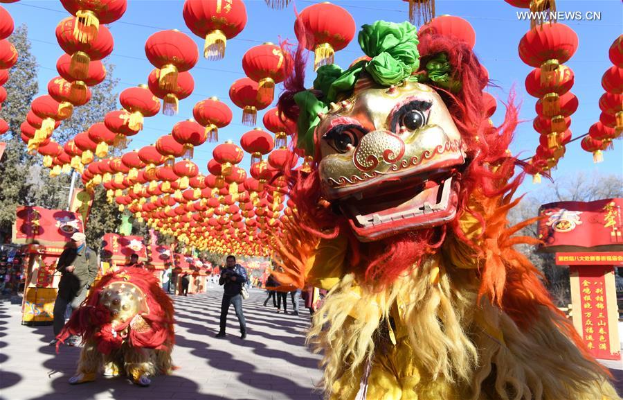 28 января, в первый день нового года по китайскому лунному календарю в пекинском парке Бадачу откроется традиционная храмовая ярмарка. 