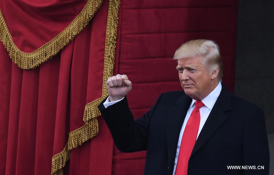 Республиканец Дональд Трамп в пятницу был приведен к присяге в качестве 45-го президента США во время церемонии инаугурации, состоявшейся на Капитолийском холме.