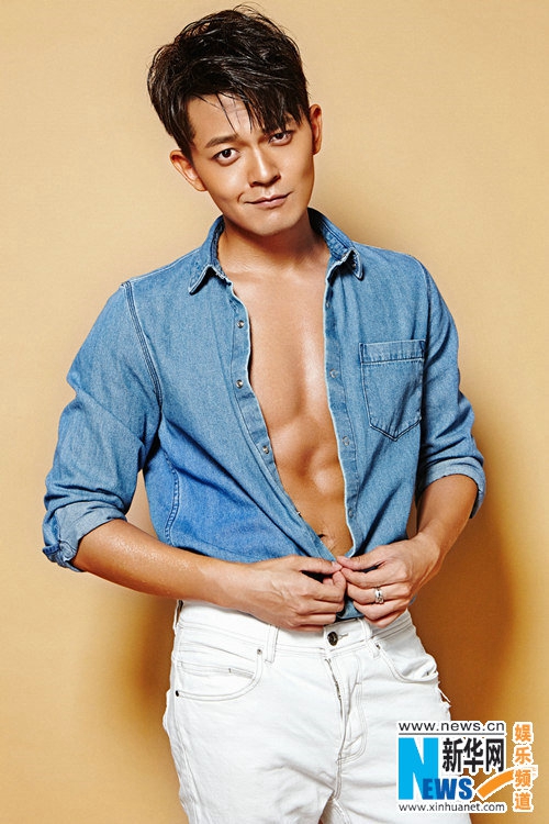 Молодой китайский актер Янь Су