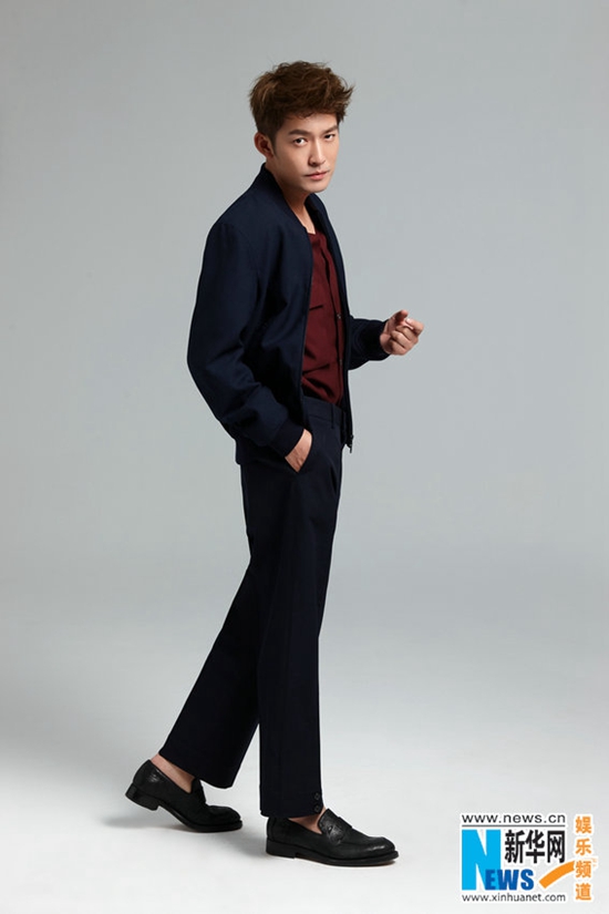 Китайский актер Чжан Бо в модных фото
