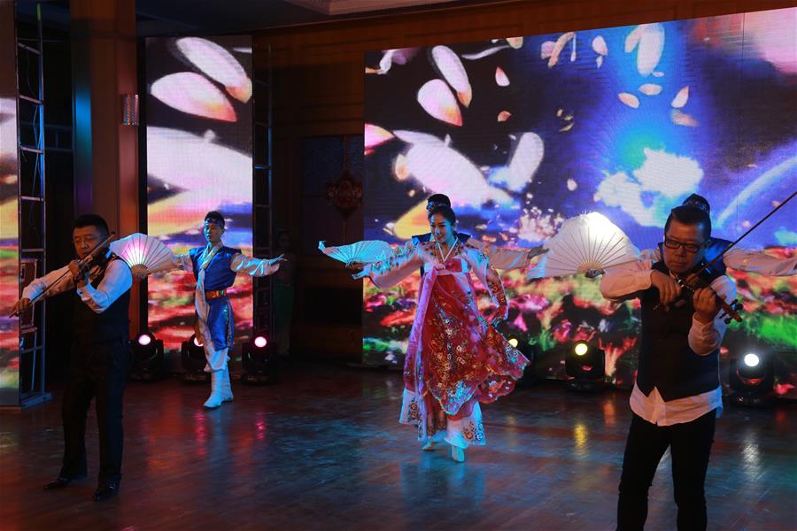 КНР и КНДР провели совместный новогодний концерт в посольстве в Пхеньяне 