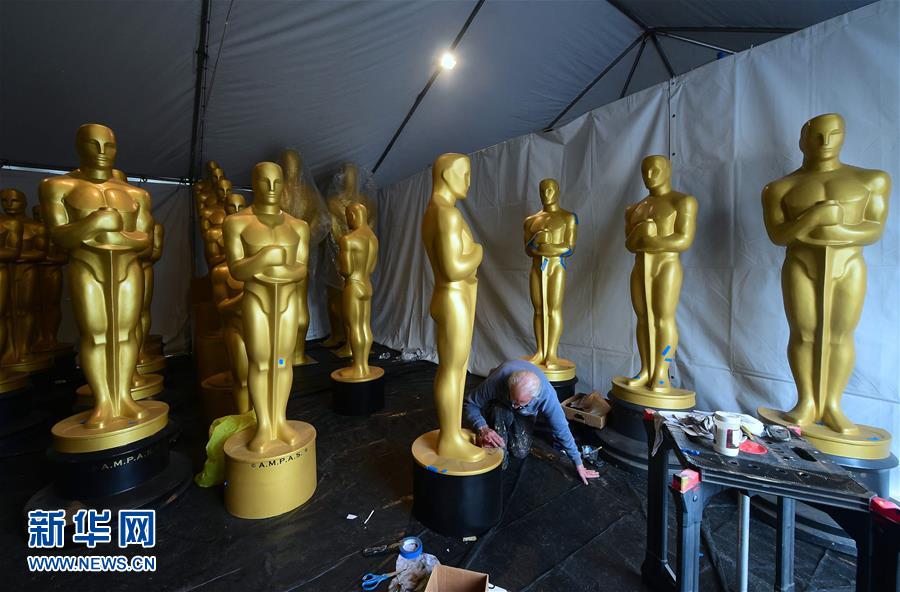 26 февраля 89-я церемония вручения наград премии «Оскар» состоится в театре «Долби» (Голливуд, Лос-Анджелес). В настоящее время подготовительные работы идут полным ходом.