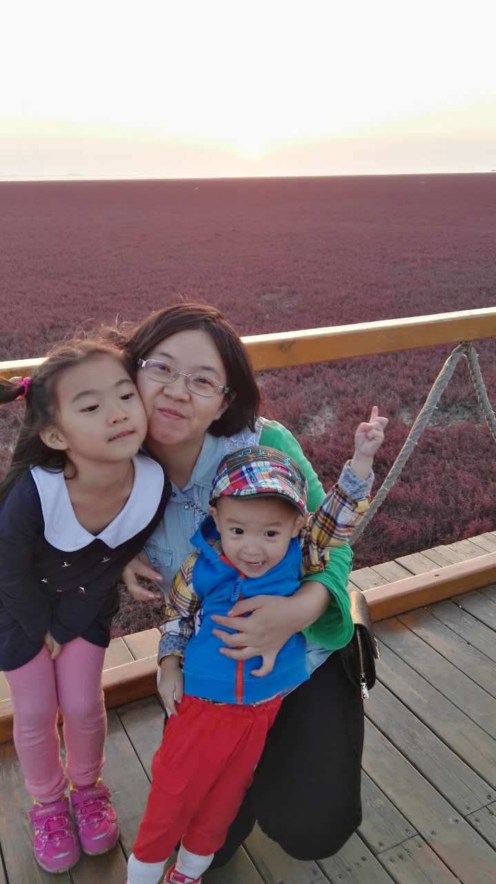 Мама двух детей Сяохуа: ощущение счастья заслонило все переживания