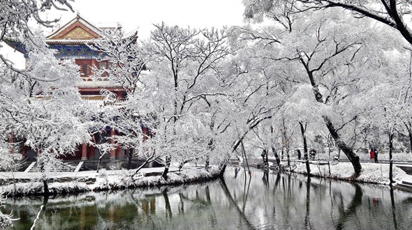 Весенний снег в провинции Ганьсу