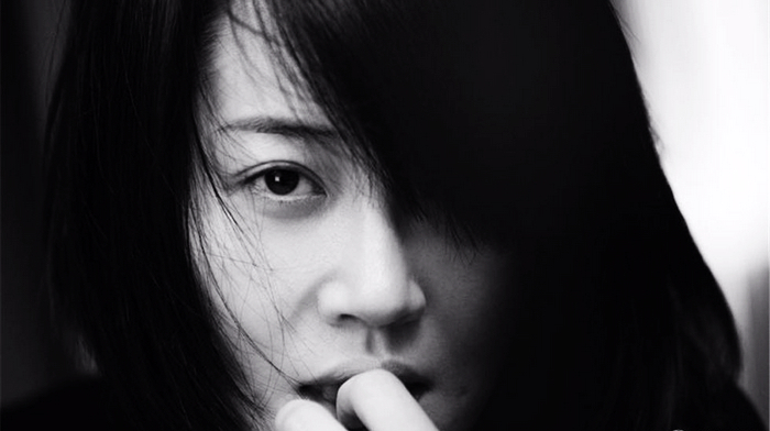 Красавица Сюй Цин в черно-белых фото