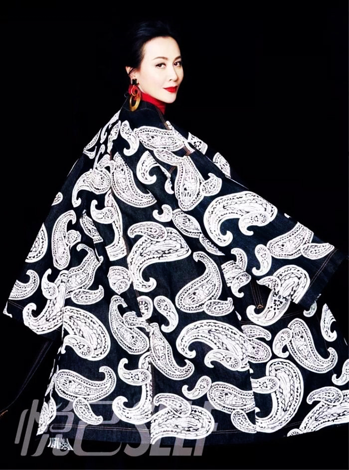 Сянганская звезда Лю Цзялин украсила обложку модного журнала «SELF»