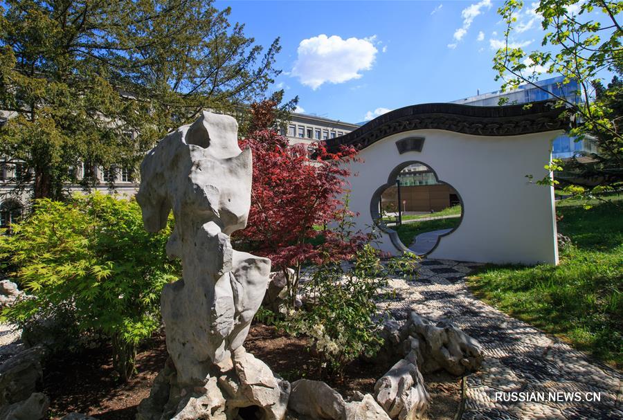 Прекрасные весенние пейзажи в саду 'Гусу юань' в штаб-квартире ВТО в Женеве