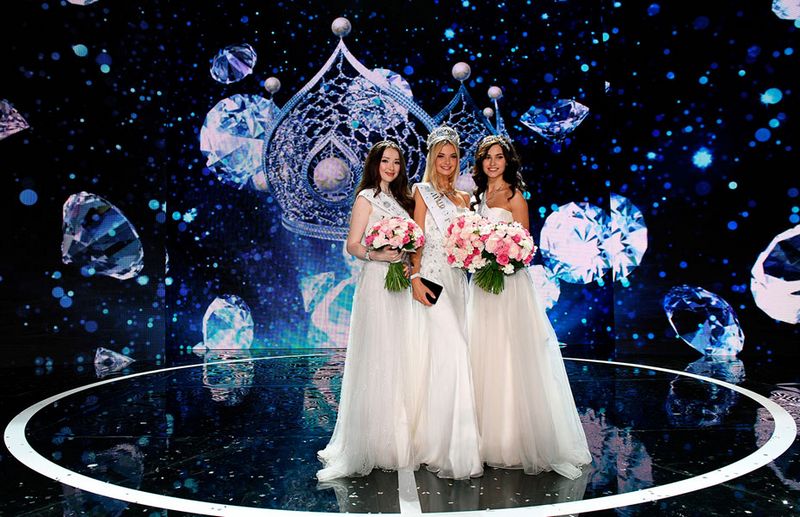 Мисс Россия – 2017 Полина Попова побывала в Китае и может говорить по-китайски