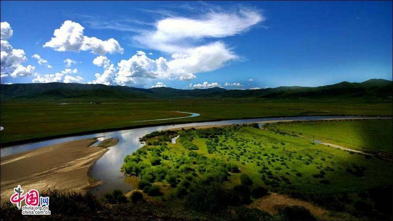 Величественные пейзажи в уезде Сунпань провинции Сычуань