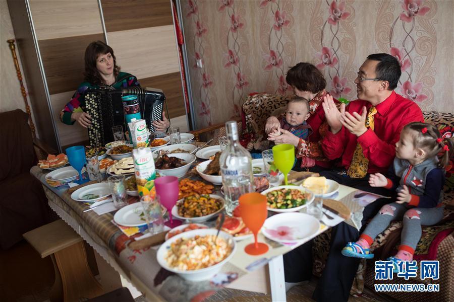 Любовь без границ: китайские мужья и их белорусские жены