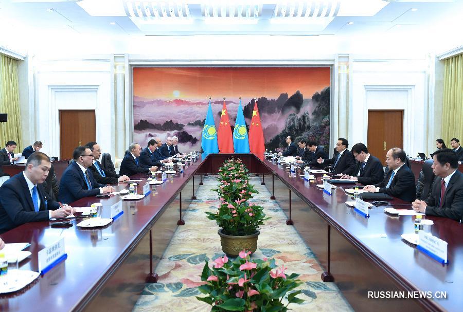 Ли Кэцян сообщил, что Китай и Казахстан являются друг для друга важными соседними государствами. 
