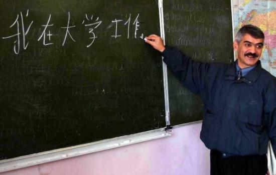 В Таджикистане растет интерес к китайскому языку