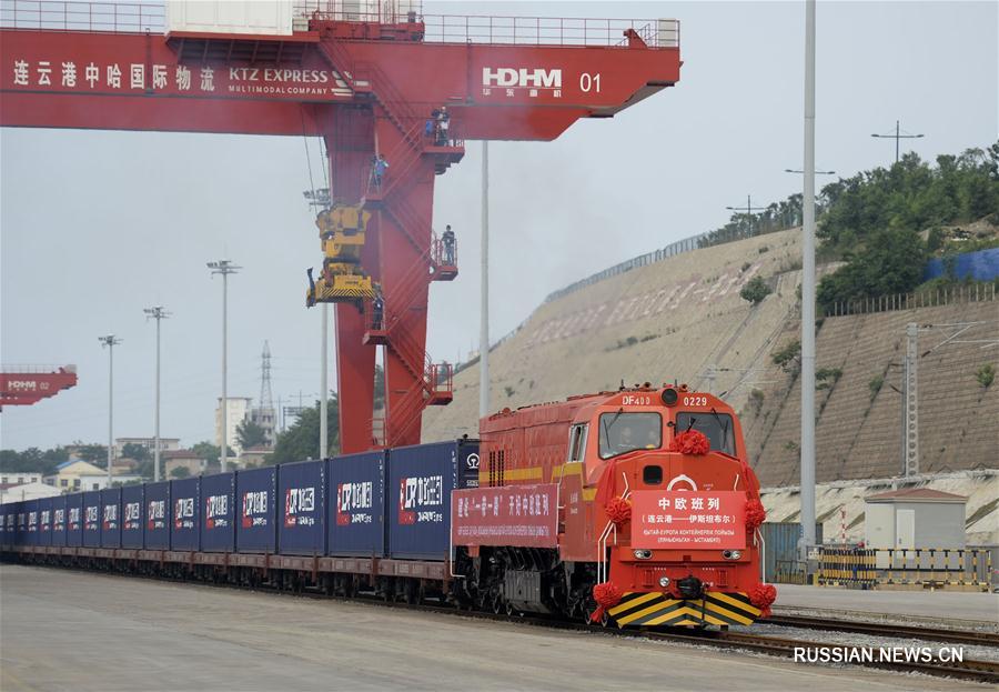 Свыше 4000 грузовых контейнерных составов было отправлено по маршруту Китай - Европа после его запуска летом 2013 года