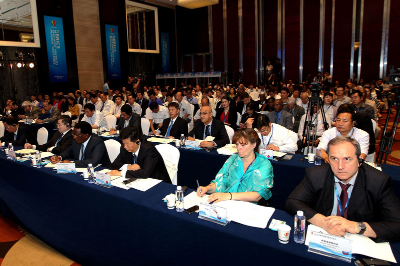 В Центральном Китае открылось ежегодное совещание Сетевого университета БРИКС