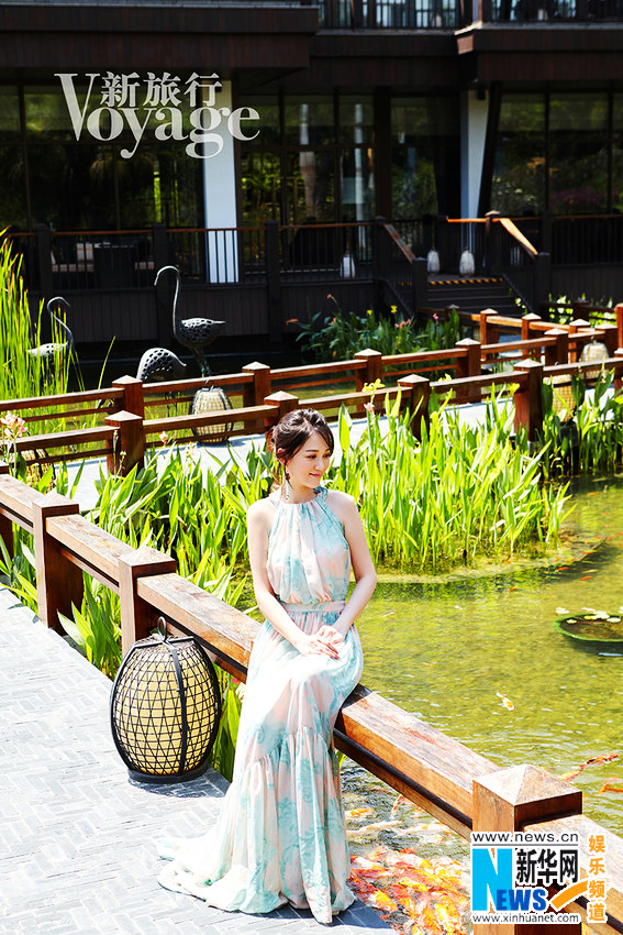 Красотка Чэнь Цяоэнь в летних фото