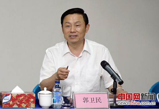 На семинаре по пропаганде Китая за рубежом «Три минуты о Китае» начальник Пресс-канцелярии Госсовета КНР Цзян Цзяньго выступил с речью