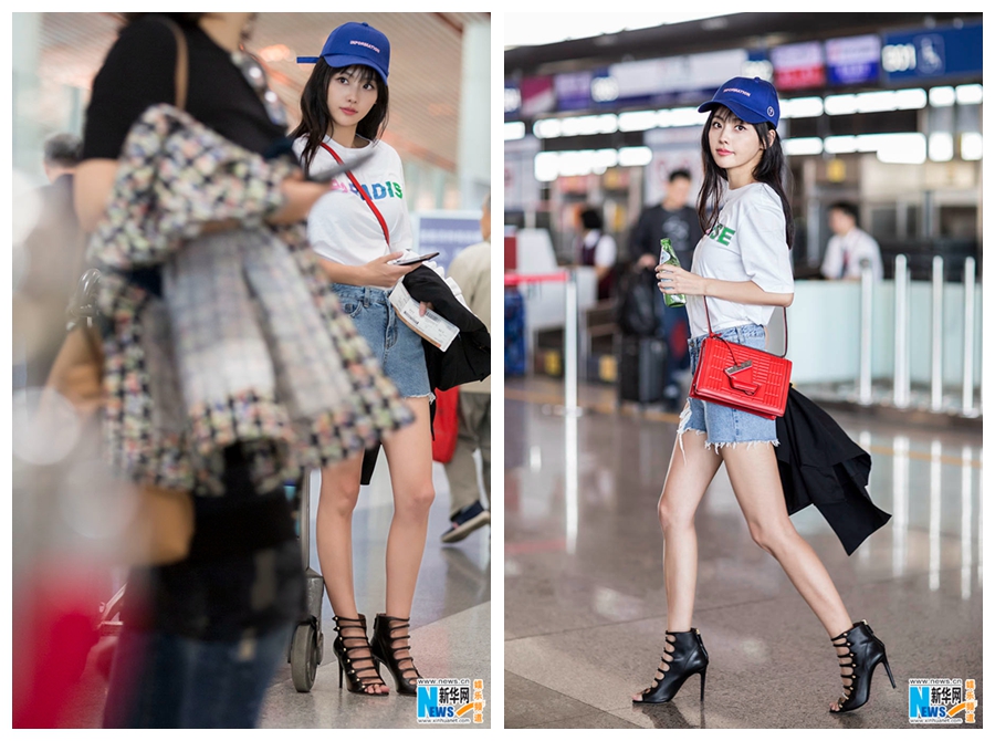 Актриса Чжан Цзяни появилась в аэропорту