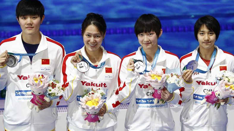 Китаянки завоевали серебро в эстафете вольным стилем 4х200 метров на ЧМ по водным видам спорта