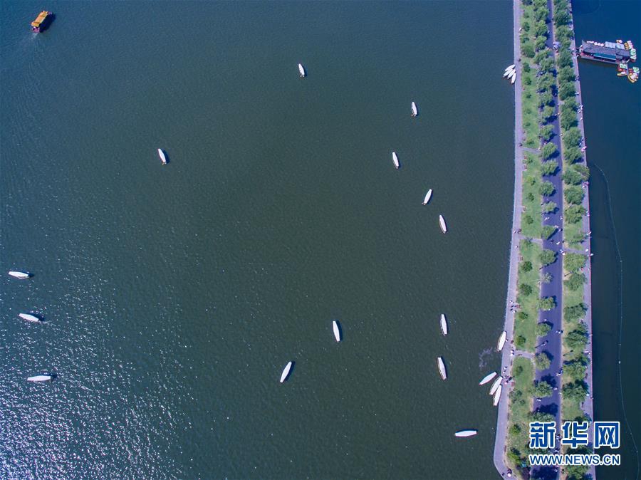Летние пейзажи озера Сиху с высоты птичьего полета