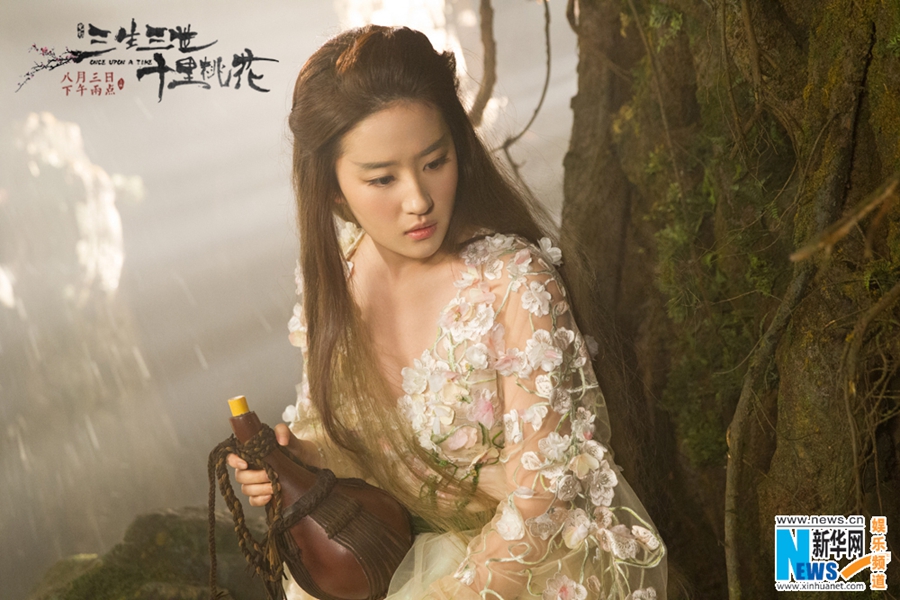 Китайская актриса Лю Ифэй создает новый стиль