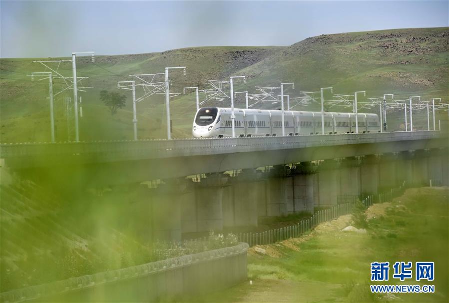 Внутренняя Монголия вступила в эпоху 'высокоскоростных железных дорог'