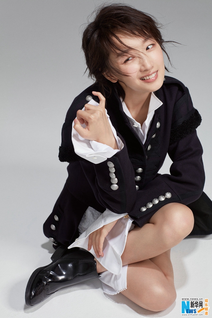Восходящая звезда Чжоу Дунъюй попала на обложку сентябрьского номера COSMO