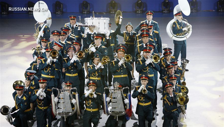 В фестивале приняли участие китайские военные оркестры НОАК и ВМС НОАК, а также военные оркестры из Кыргызстана, Пакистана, России и Таджикистана, общее число участников составляет 426 человек. 