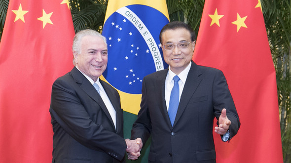 Ли Кэцян встретился с президентом Бразилии М.Темером