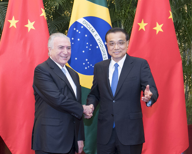 Ли Кэцян встретился с президентом Бразилии М.Темером