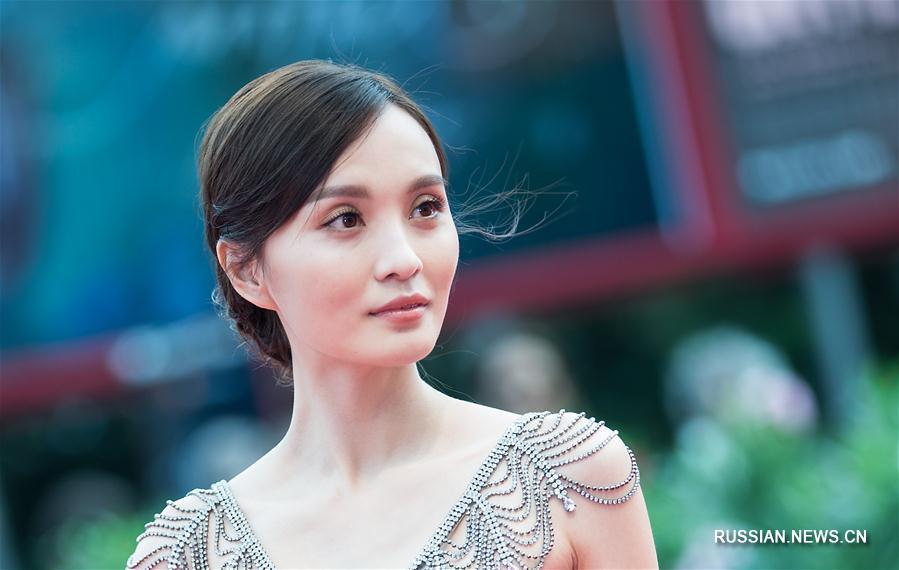 Премьера фильма китайского режиссера 'Ангелы носят белое' на 74-м Венецианском кинофестивале