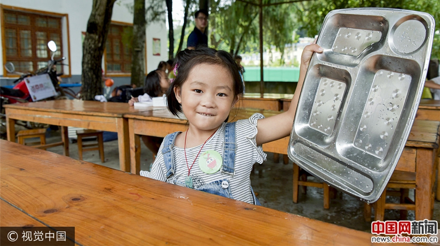 Уезд Цунцзян провинции Гуйчжоу: бесплатные обеды для нуждающихся детей