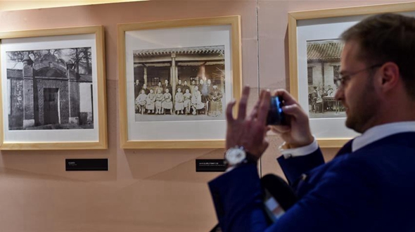 В Шэньчжэне открылась Китайско-российская историко-документальная выставка 'Шелковый путь'