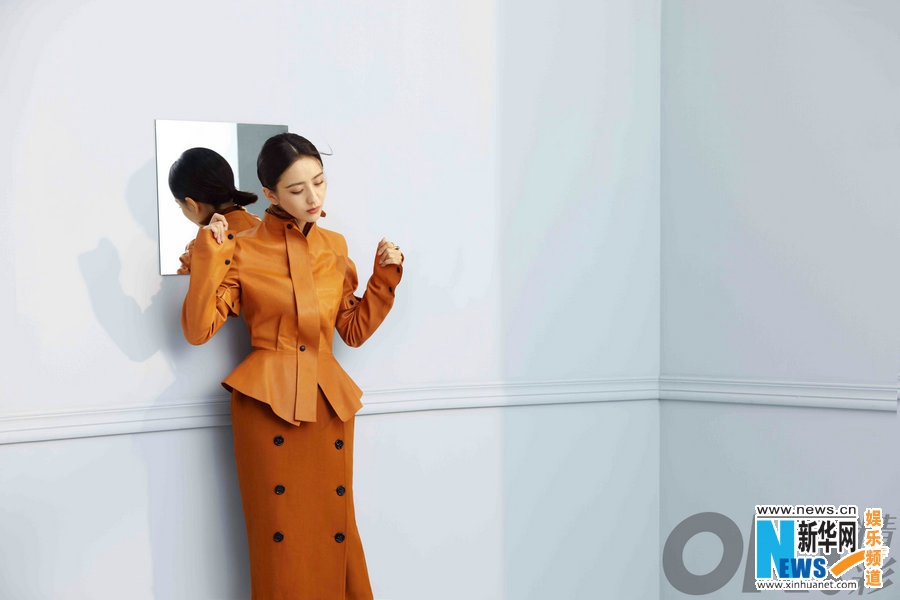 Актриса Тун Лия позирует для модного журнала