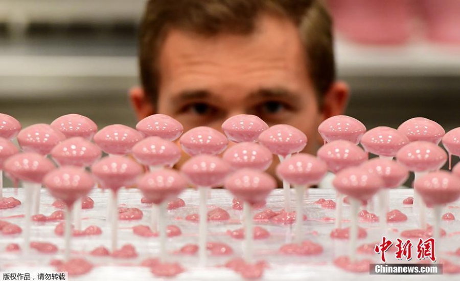В Бельгии изобрели натуральный розовый шоколад 