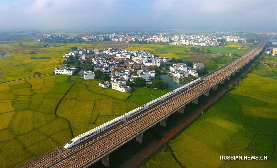 Высокоскоростные железные дороги через &apos;пейзажную галерею&apos; Гуанси