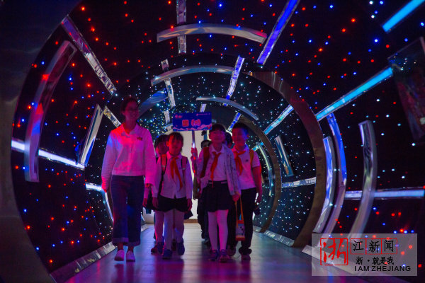 «Космический туннель» в школе г. Ханчжоу