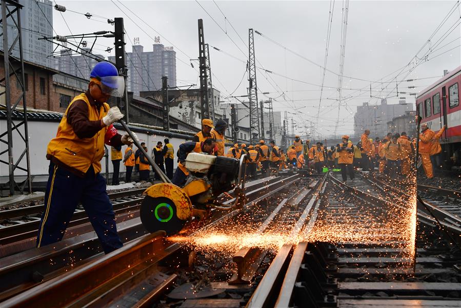 Железнодорожная станция Чжэнчжоу избавится от деревянных шпал