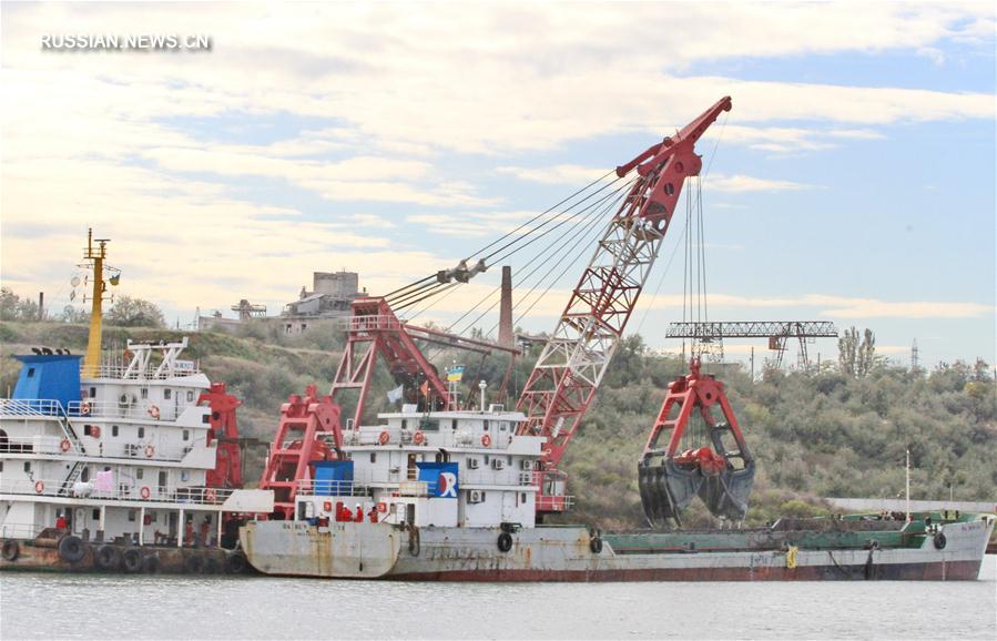 Китайская компания успешно проводит работы в порту 'Южный' в Одессе