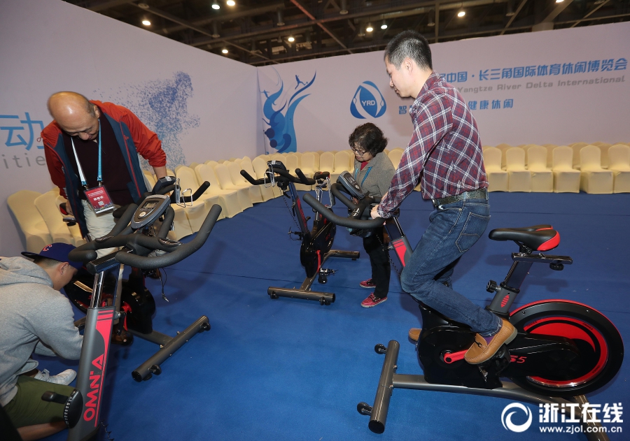 Ханчжоу: даже гимнастические тренажеры доступны для совместного использования
