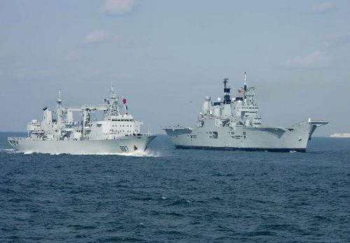 Sostiene China primer ejercicio militar con portaaviones británico 1