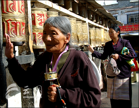 Calle Bajiao en Lhasa4