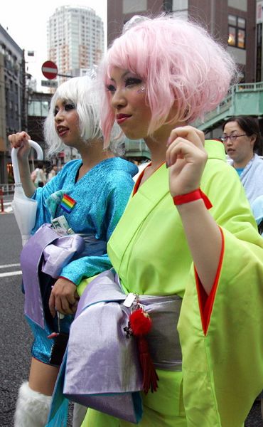 Miles de homosexuales en marcha en Japón 13