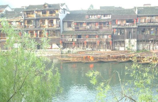 Fenghuang, uno de los pueblos antiguos más bellos en China 003